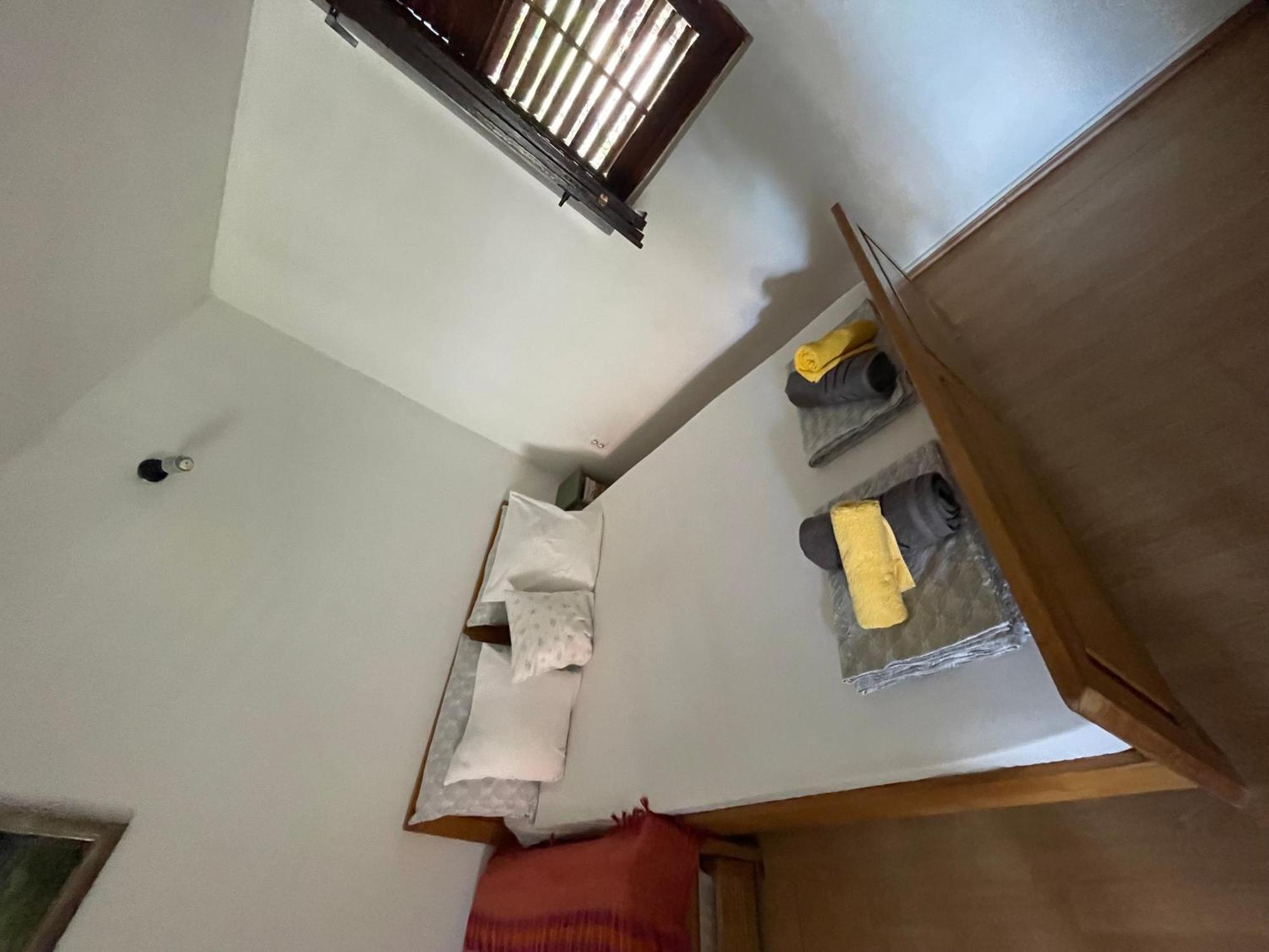 Apartment Zola Gornji Karin Exteriör bild